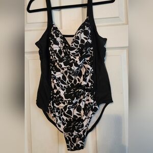 1 piece swim wear by Ava & Viv